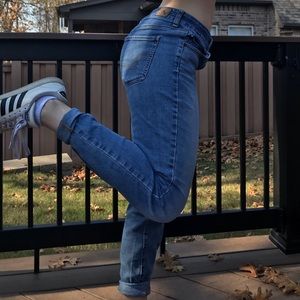 Women’s American Eagle Jeans